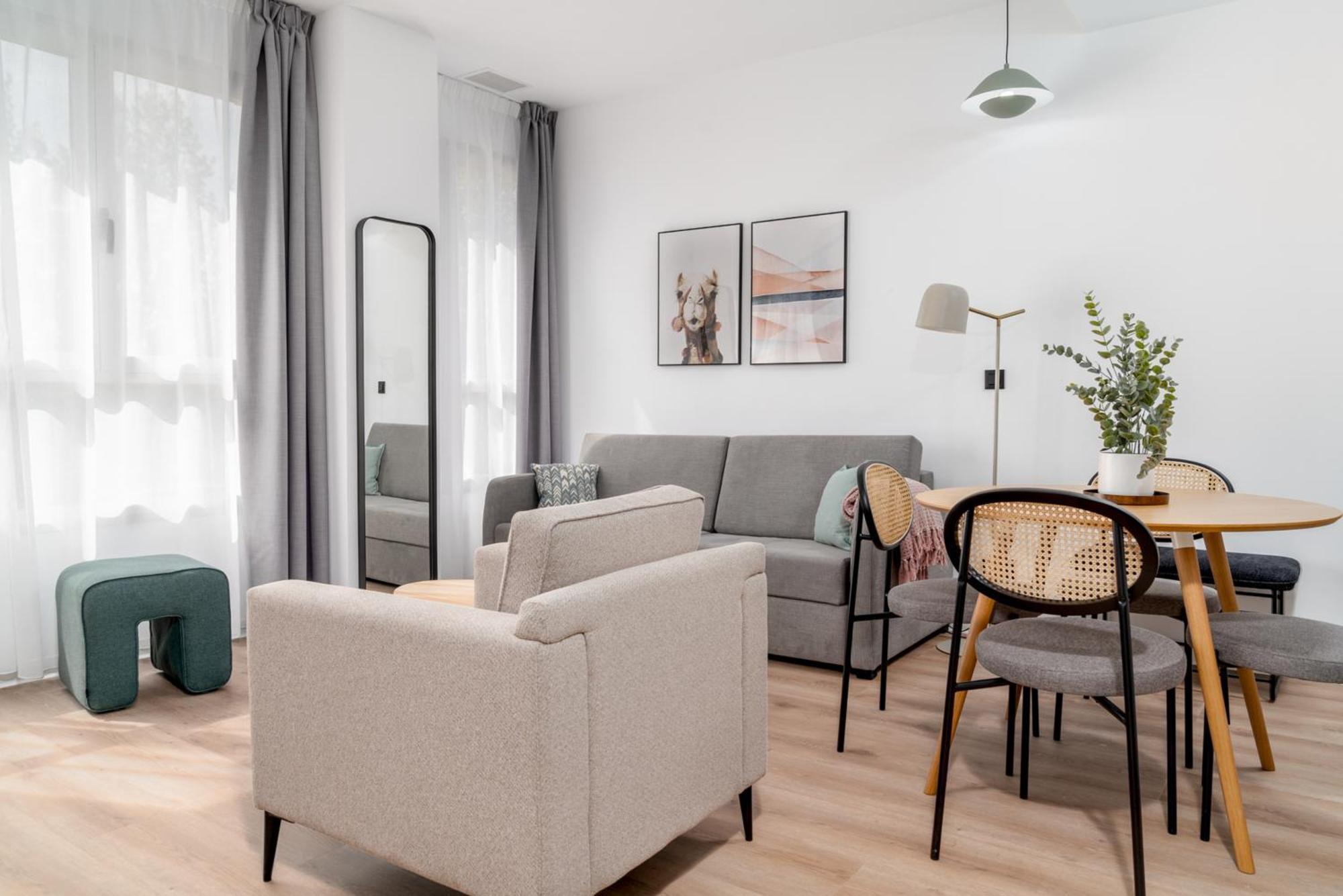Limehome Valencia Carrer D'Antonio Ferrandis 外观 照片