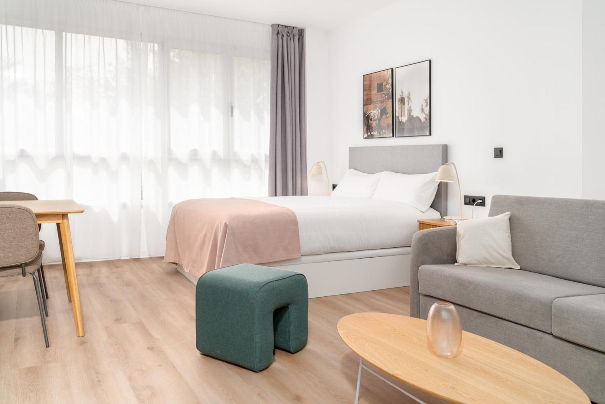 Limehome Valencia Carrer D'Antonio Ferrandis 外观 照片
