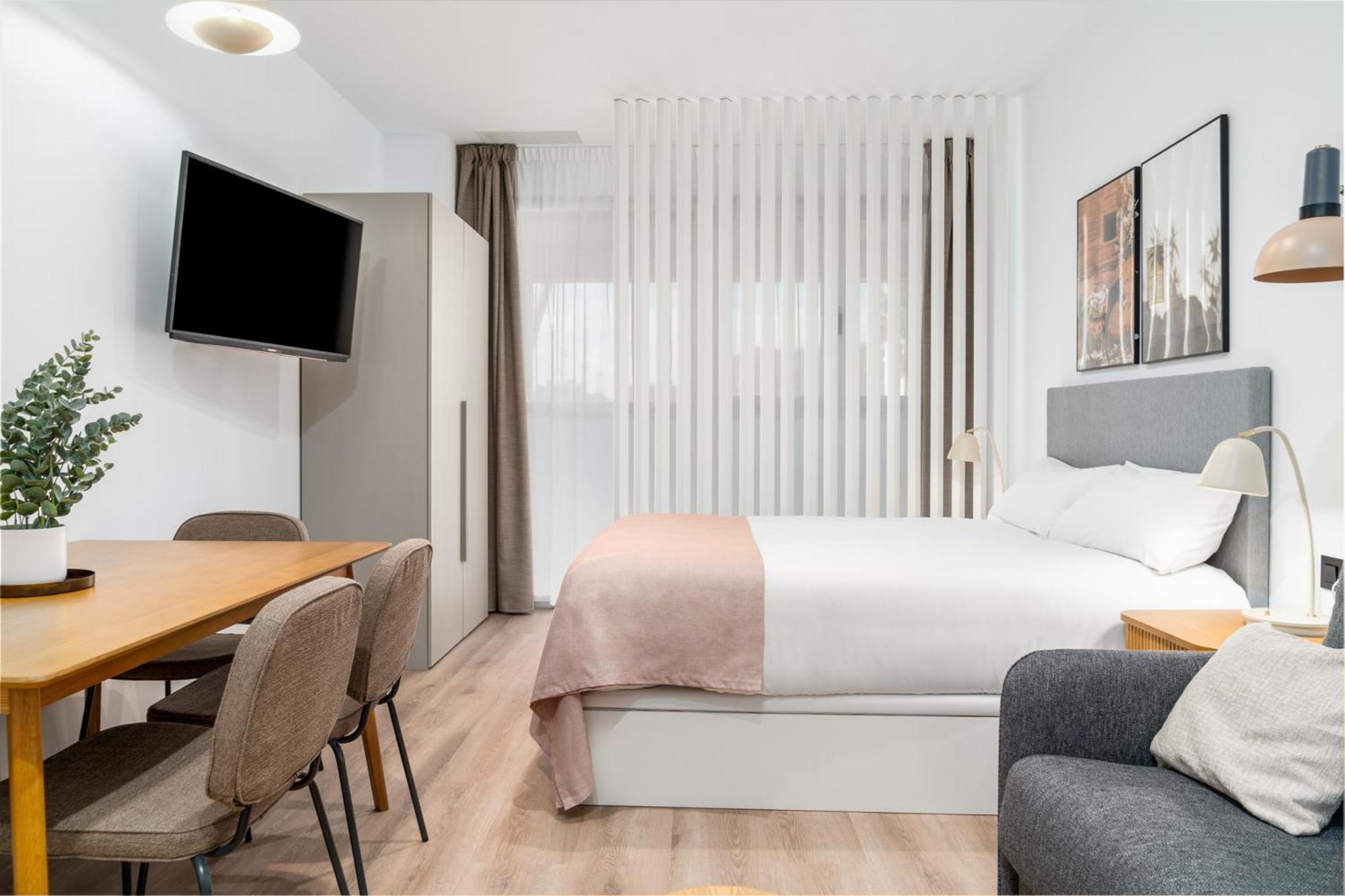 Limehome Valencia Carrer D'Antonio Ferrandis 外观 照片