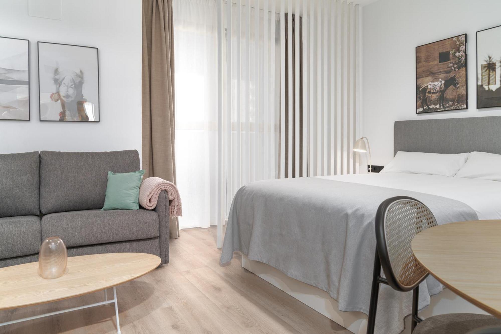 Limehome Valencia Carrer D'Antonio Ferrandis 外观 照片
